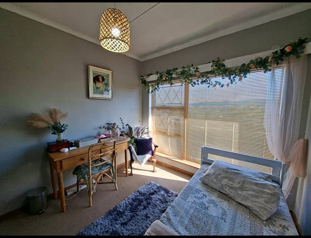4 BEDROOM HOUSE FOR SALE IN FAIRBRIDGE HEIGHTS